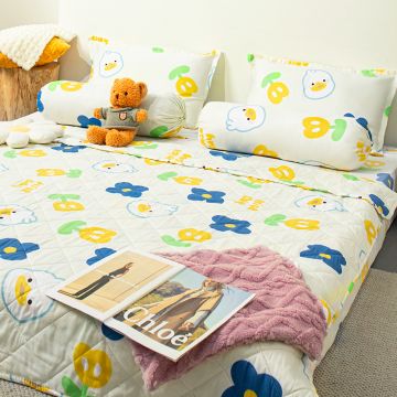 Selimut/ Bedcove dewasa Set Sprei gaya kartun Sarung Bantal Dan Sarung Guling